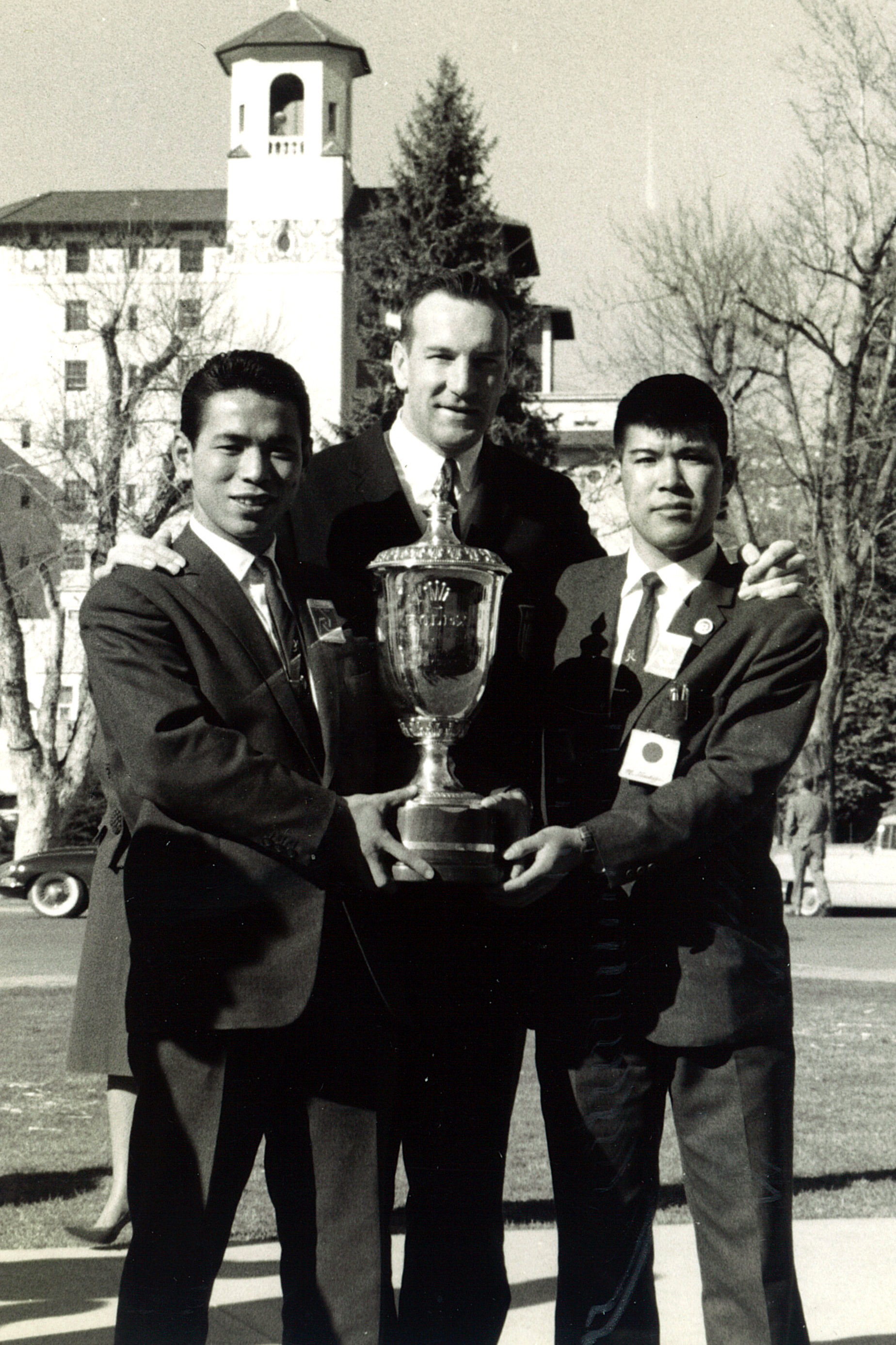 1962年の世界選手権Bグループで日本代表は優勝ととともにフェアプレーカップも獲得